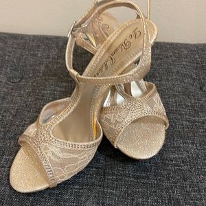 De Blossom Collection heels size 7-1/2